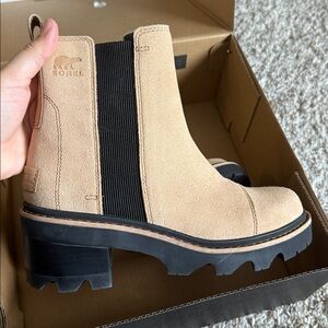 SOREL Joan Now Chelsea boot